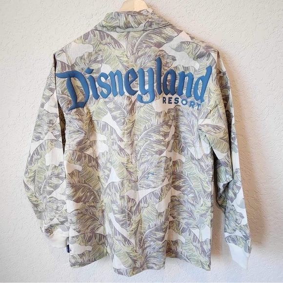 Disney Spirit Jersey Button Down Tropical Shirt Size Small - Picture 1 of 7